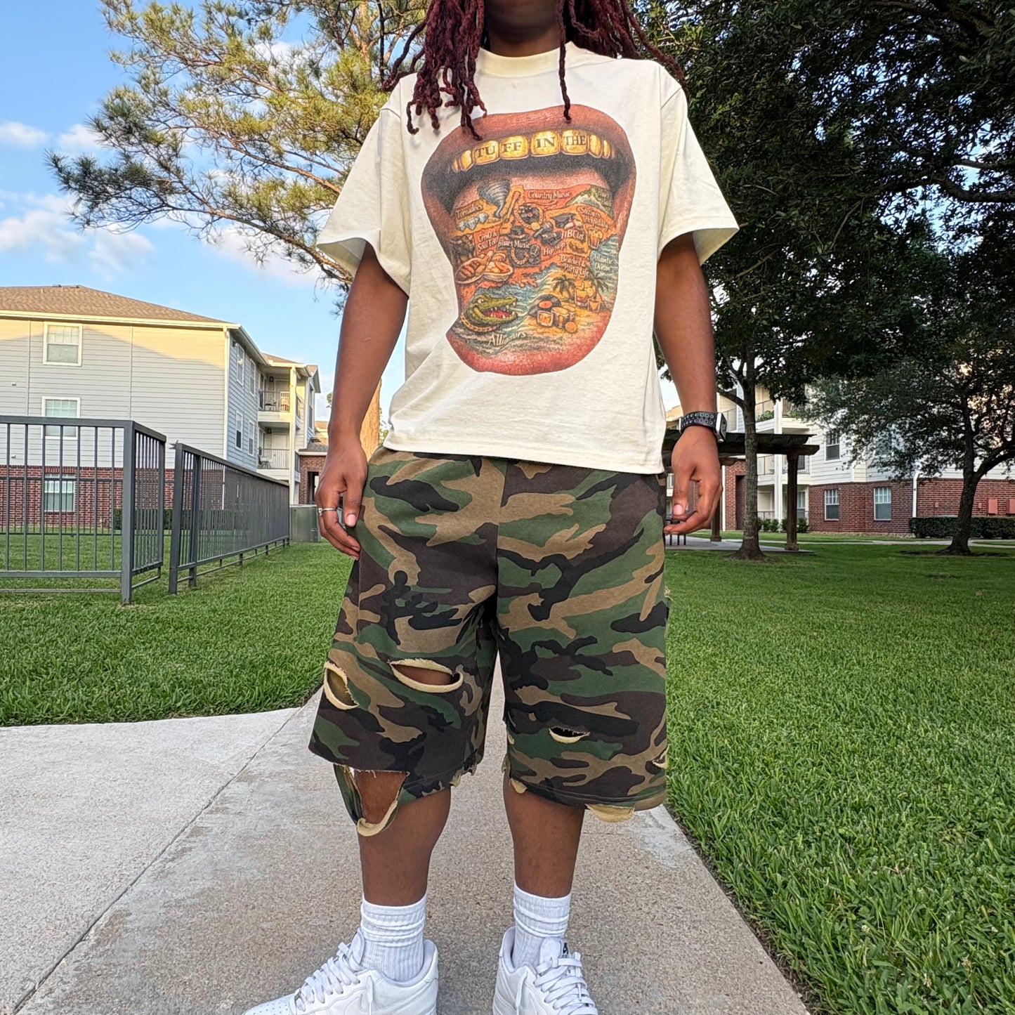 TUFF SOUTH TEE